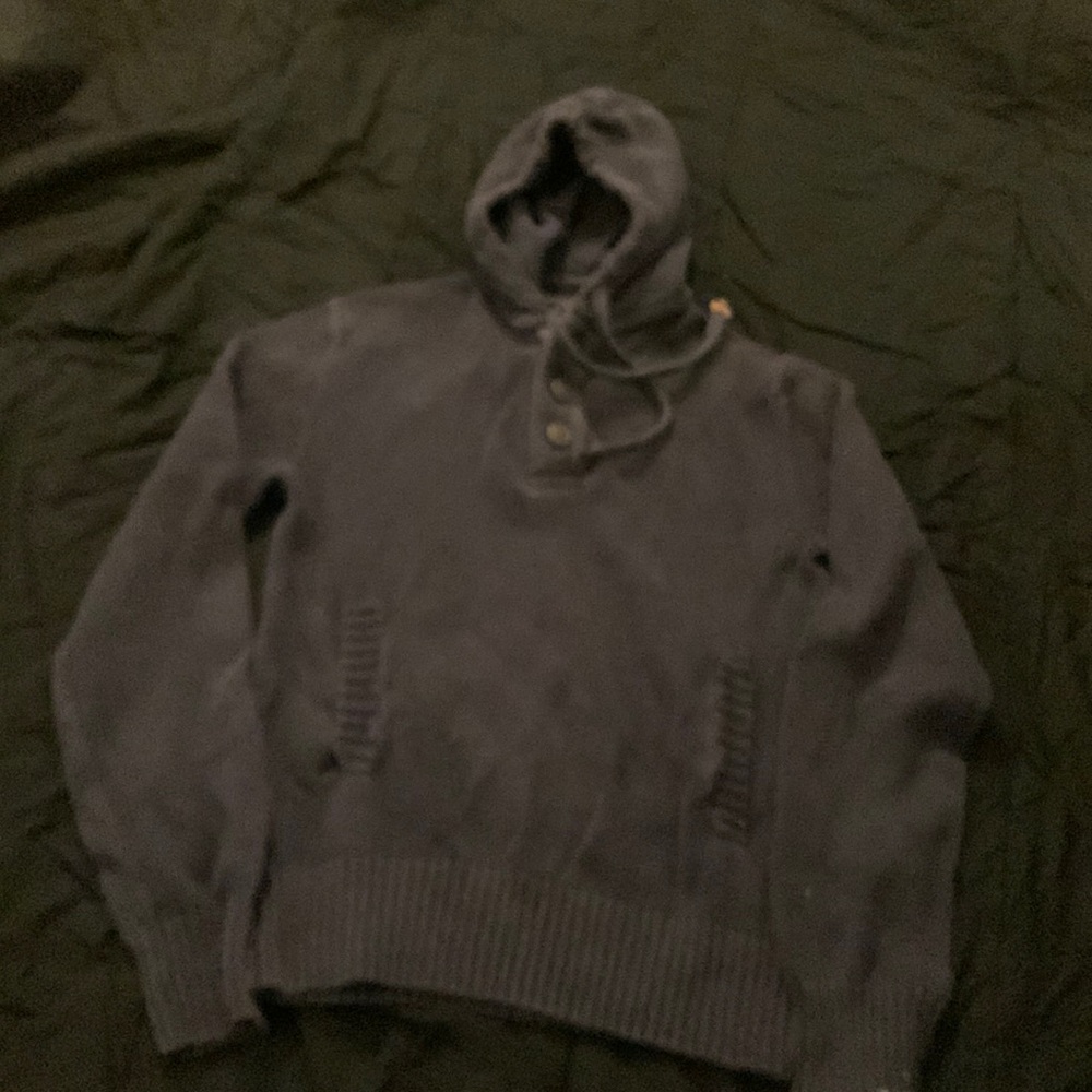 H & M. Small